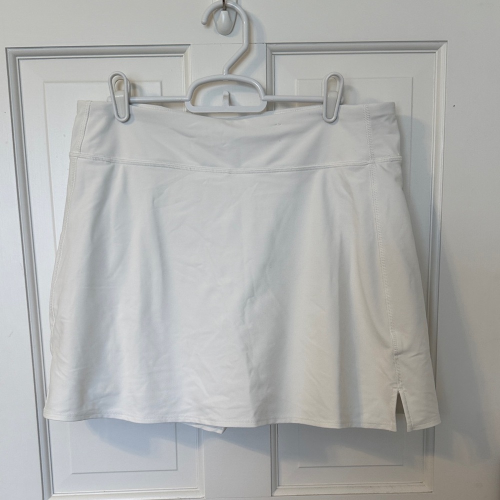 Old Navy Active White High-Rise Skirt